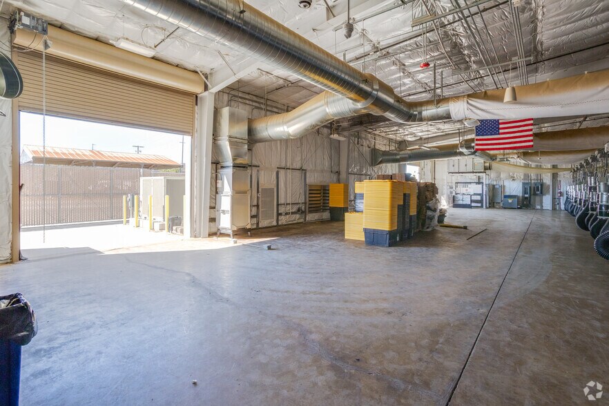 More Photos Of 301 E Laurel Ave, Lompoc Warehouse For Sale