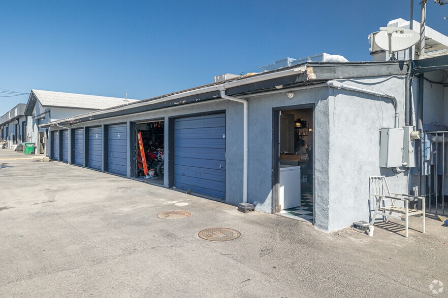 More Photos Of 3000-3090 Mill St, Reno Unknown For Lease
