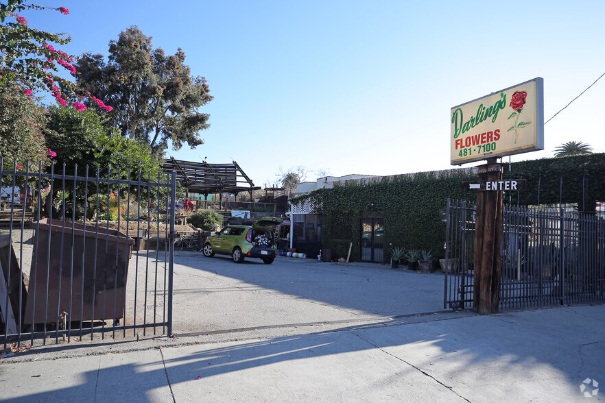 More Photos Of 1217-1223 W Temple St, Los Angeles Restaurant For Sale