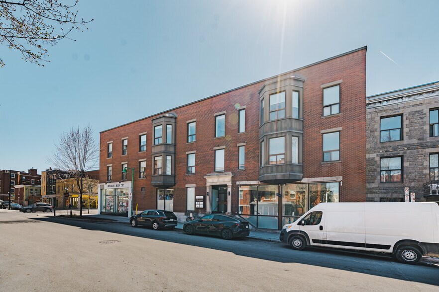Primary Photo Of 5100 Rue Hutchison, Montréal Storefront Retail Office For Lease