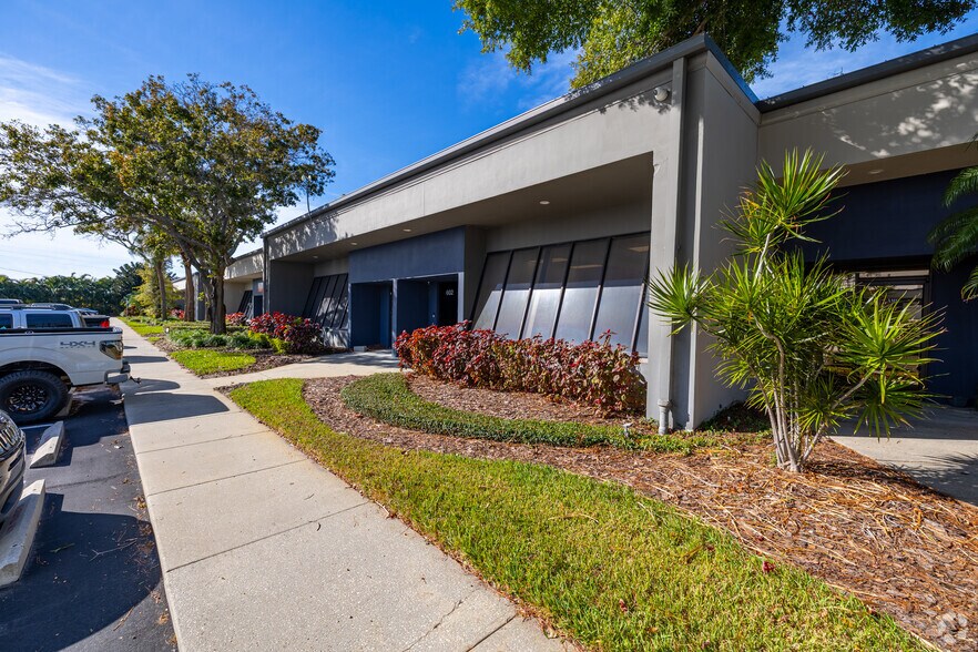 More Photos Of 13190 56th Ct, Clearwater Unknown For Lease