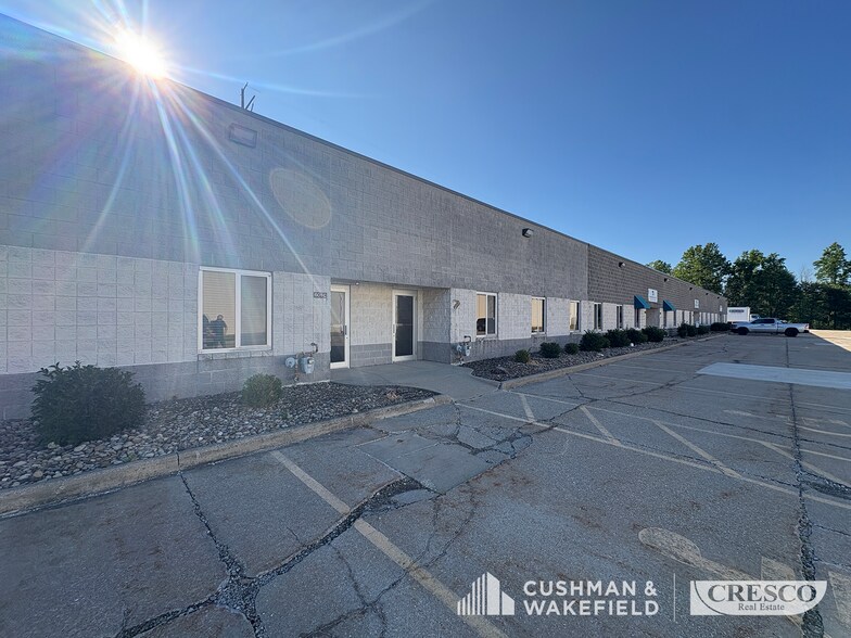 More Photos Of 601 Towpath Rd, Broadview Heights Warehouse For Lease