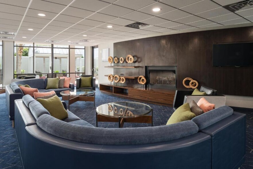 More Photos Of 580 Millennium Blvd, Brunswick Hotel For Sale