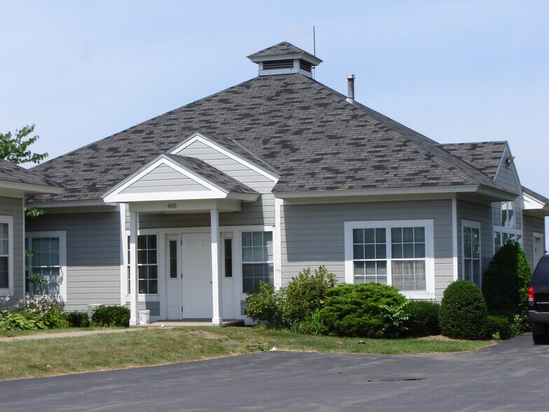 Primary Photo Of 890 E Brighton Ave, Syracuse Unknown For Lease