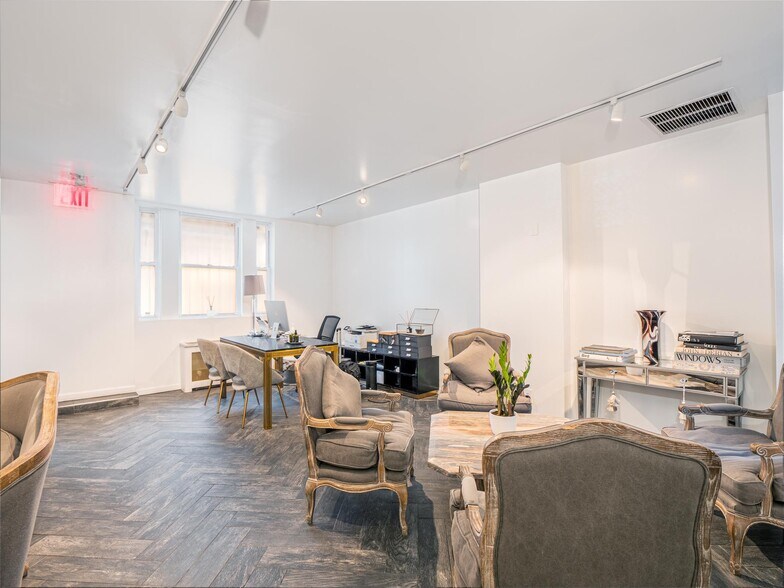 More Photos Of 157 E 81st St, New York Apartments For Lease