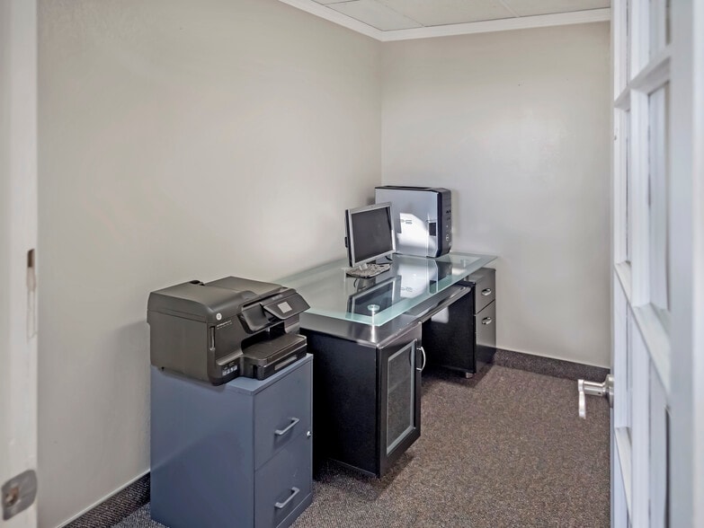 More Photos Of 8556 Florence Ave, Downey Loft Creative Space For Sale