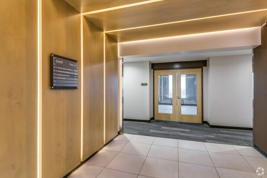 Photo of 17th Floor Ste 1725