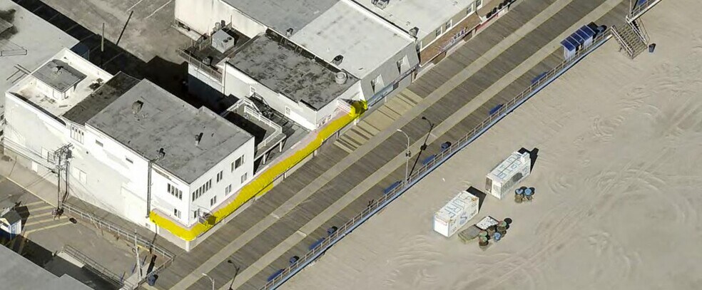 Primary Photo Of 4211 Ocean Ave, Wildwood Hotel For Sale