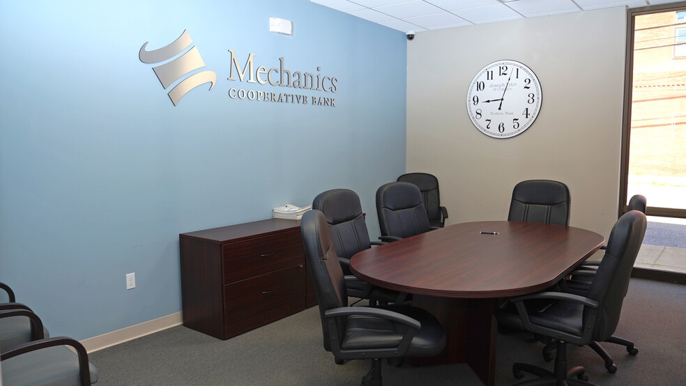 More Photos Of 308 Bay St, Taunton Office For Sale
