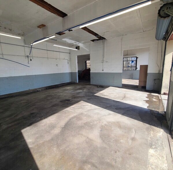More Photos Of 804 Church Ln, Tappahannock Auto Repair For Sale