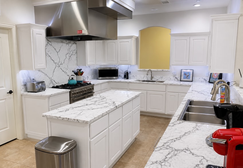 More Photos Of 1111 Lone Star, Fort Worth Assisted Living For Sale