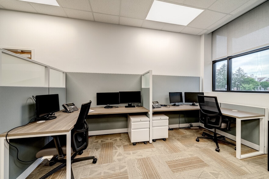 More Photos Of 5990 Kingstowne Towne Ctr, Alexandria Coworking Space