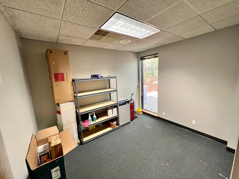 More Photos Of 1149 Executive Cir, Cary Office For Lease