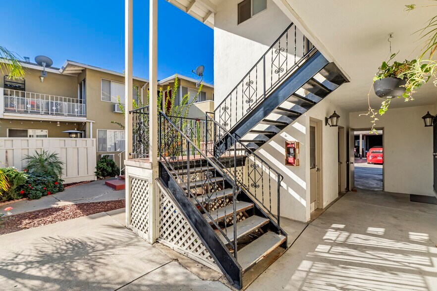 More Photos Of 184 Roxbury St, Santa Clara Apartments For Sale