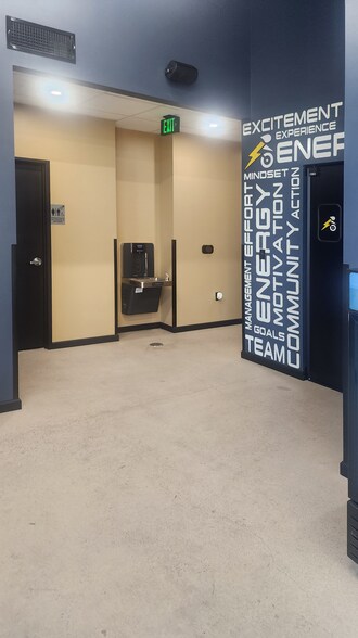 More Photos Of 2490 S Recker Rd, Gilbert Sports And Entertainment For Lease