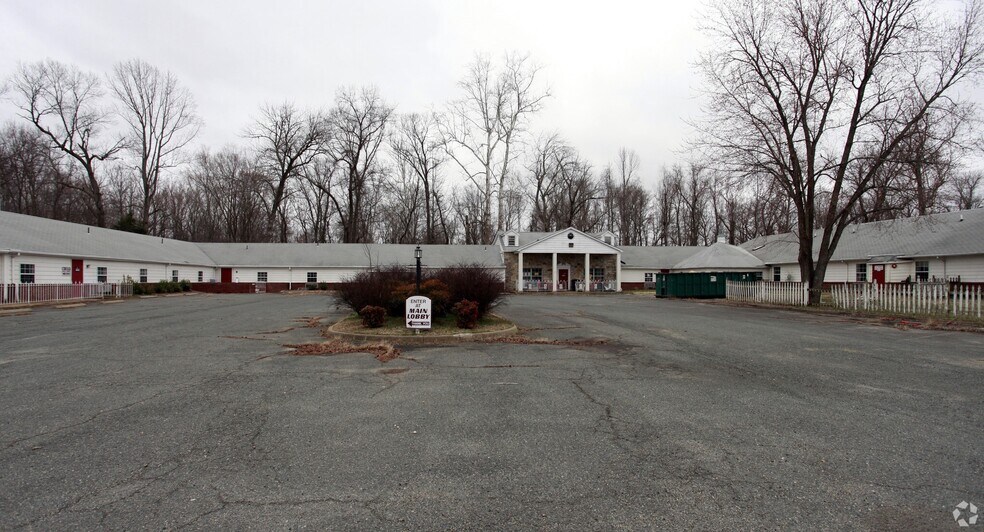 Primary Photo Of 1080 Richmond Hwy, Fredericksburg Assisted Living For Lease