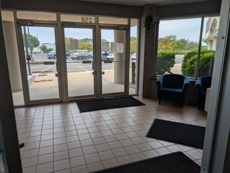 More Photos Of 258 Corporate Dr, Madison Office For Lease