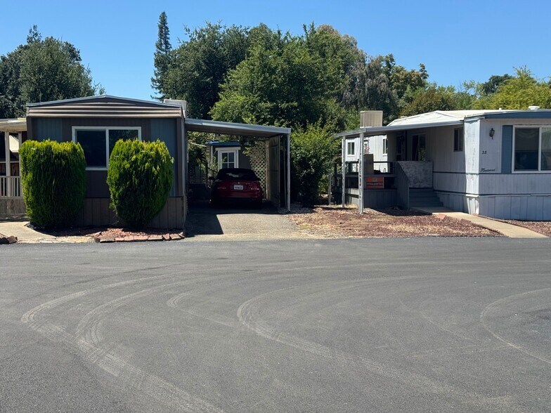 More Photos Of 5495 5th St, Kelseyville Manufactured Housing Mobile Home Park For Sale