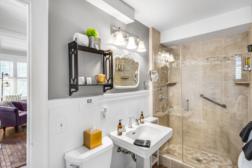 More Photos Of 1861 Main St, Brewster Hospitality For Sale