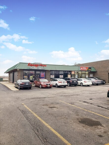 More Photos Of 4431-4457 W Lincoln Hwy, Matteson Storefront For Lease