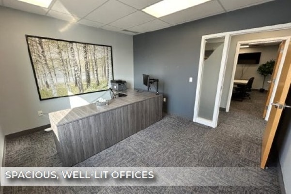 More Photos Of 11816 121 St NW, Edmonton Office For Sale