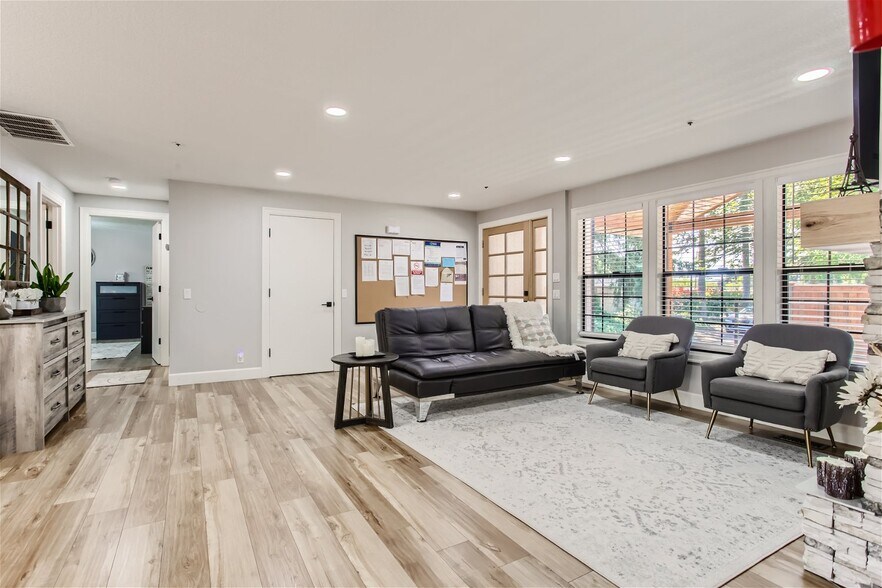 More Photos Of 8955 SW Club Meadow Ln, Portland Continuing Care Retirement Community For Sale