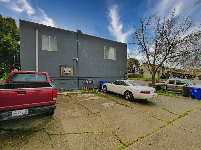 More Photos Of 9614-9616 MacArthur Blvd, Oakland Specialty For Sale