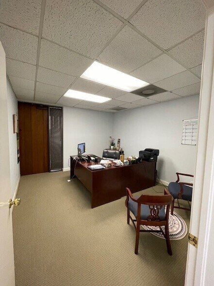 More Photos Of 900 SE Ocean Blvd, Stuart Medical For Lease