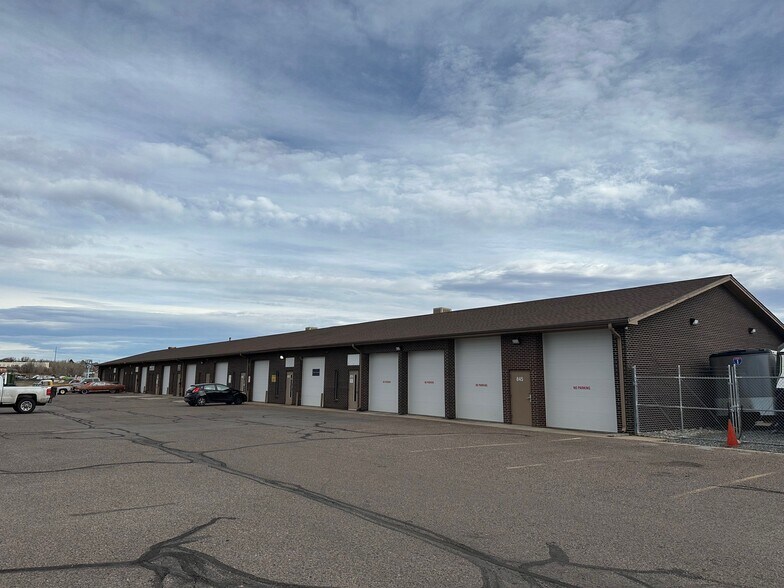 More Photos Of 821-865 E 73rd Ave, Denver Warehouse For Lease