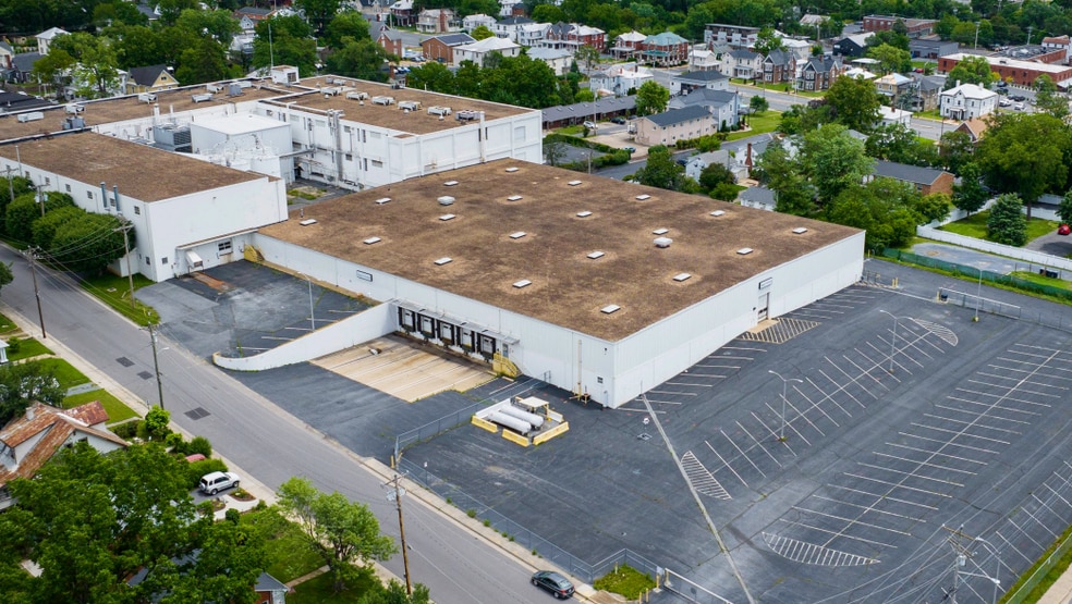 More Photos Of 291 W Wolfe St, Harrisonburg Warehouse For Sale