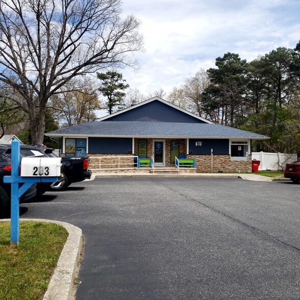 Primary Photo Of 203 E White Horse Pike, Galloway Veterinarian Kennel For Sale