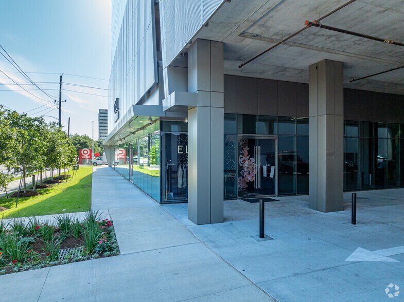 More Photos Of 4411 San Felipe St, Houston Office For Lease