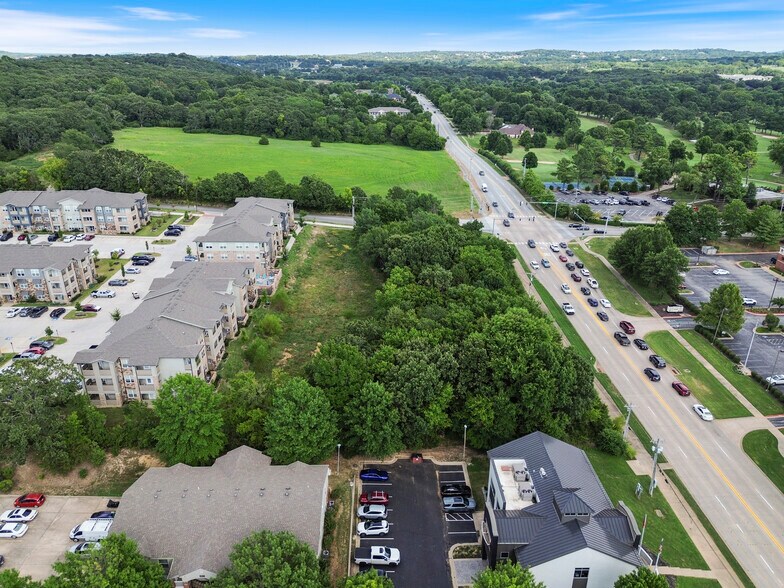 More Photos Of E Joyce Boulevard & Old Missouri rd, Fayetteville Land For Sale