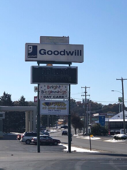 More Photos Of 112-295 Prince Royal Dr, Berea Unknown For Lease