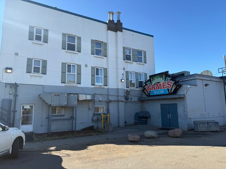 More Photos Of 12704 120th St NW, Edmonton Casino For Sale