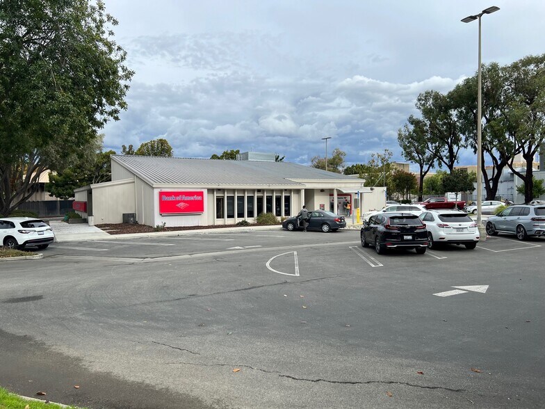 More Photos Of 2925 Scott Blvd, Santa Clara Bank For Sale