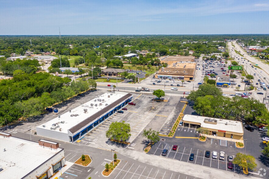 More Photos Of 172 S US Highway 17 92, Longwood General Retail For Lease