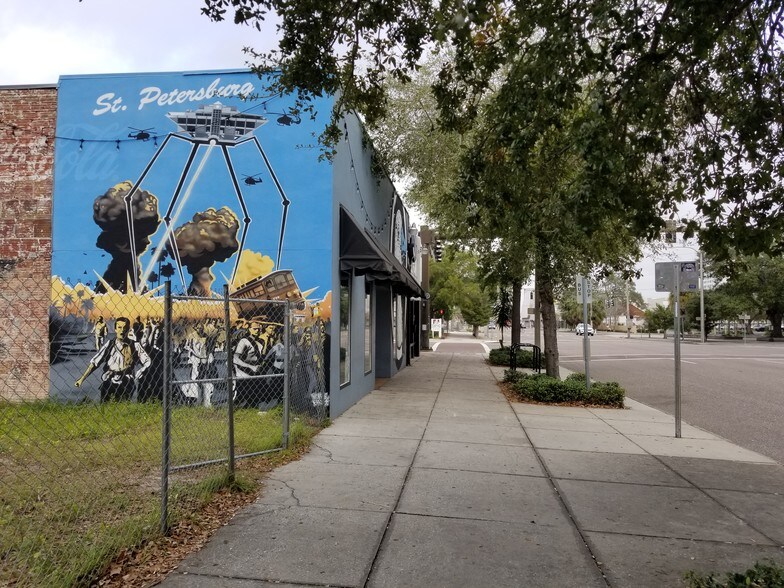More Photos Of 900 1st Ave N, Saint Petersburg General Retail For Sale