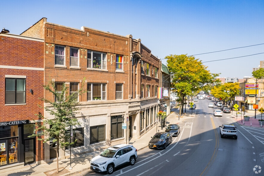 More Photos Of 3916 N Broadway St, Chicago Storefront Retail Office For Sale