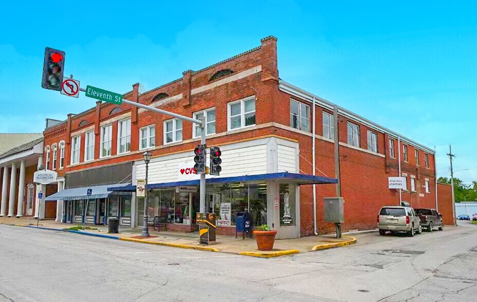 More Photos Of 1031 Main St, Lexington Drugstore For Sale
