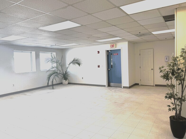 More Photos Of 310-312 Northern Ave, Boston Refrigeration Cold Storage For Sale