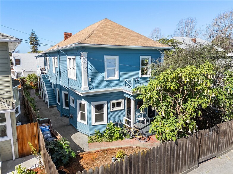 More Photos Of 3110 California St, Berkeley Multifamily For Sale