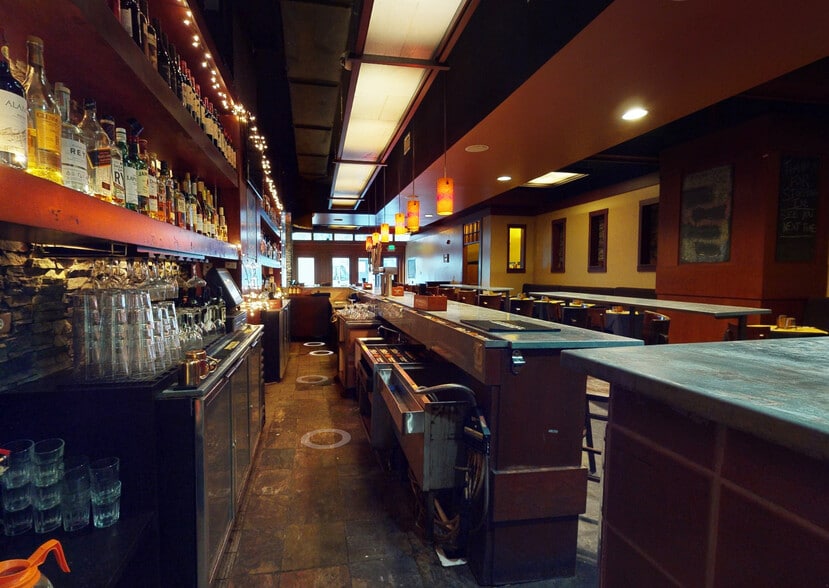 More Photos Of 313 N Charles St, Baltimore Storefront Retail Residential For Sale