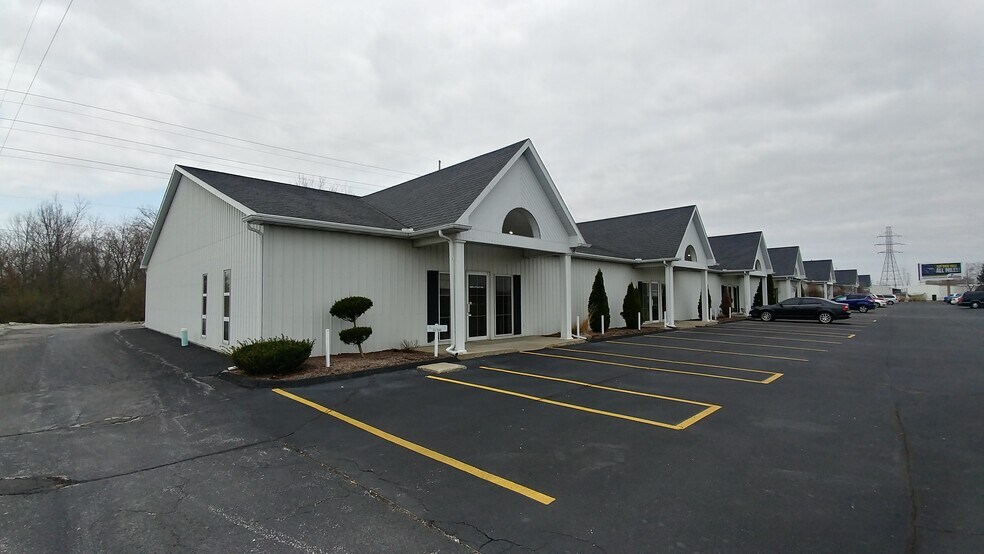 More Photos Of 2509 W 2nd St, Marion Office For Sale