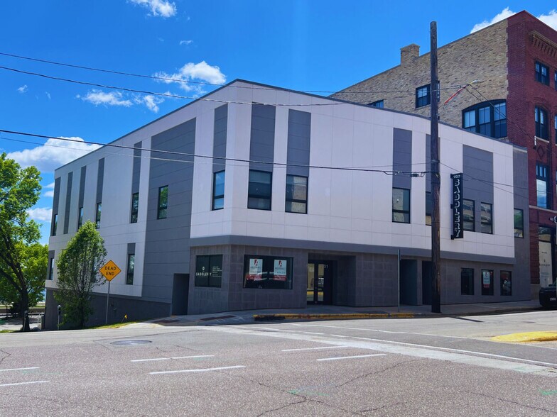 More Photos Of 327 E Wilson St, Madison Hotel For Lease