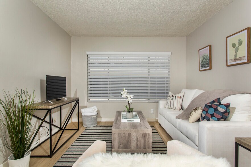 More Photos Of 12128 Ramona Ave, Hawthorne Apartments For Sale