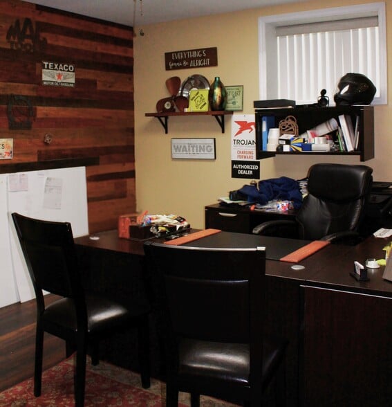 More Photos Of 605 W Brannen Rd, Lakeland Warehouse For Lease