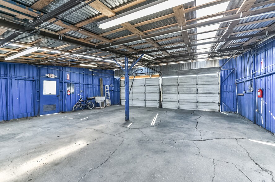 More Photos Of 2745 Wagon Trail Rd, Pearland Auto Repair For Sale