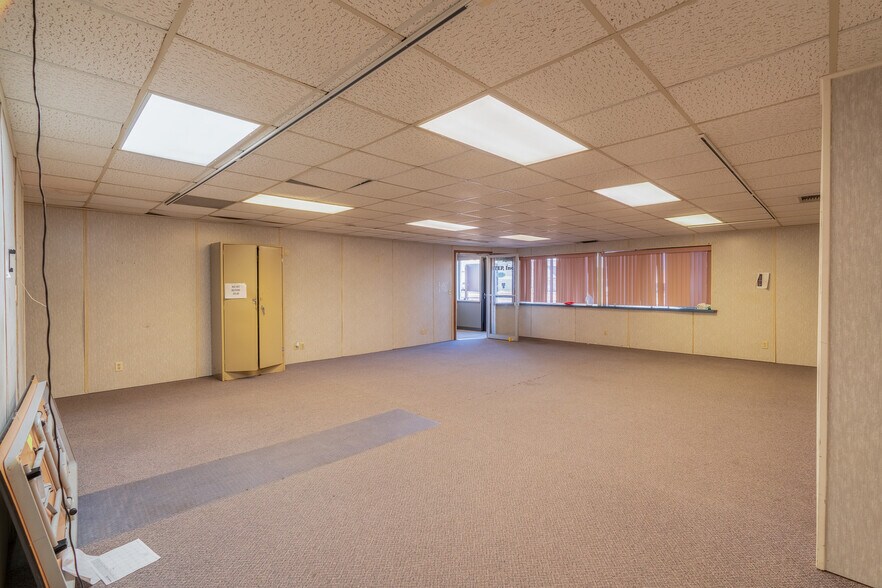 More Photos Of 411 S State St, Fairmont Light Distribution For Sale