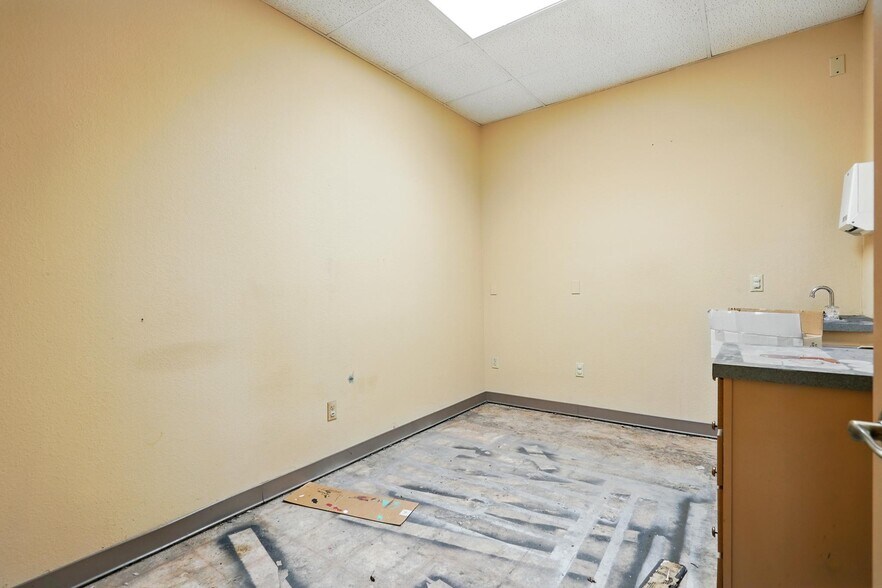 More Photos Of 4102 Buffalo Gap Rd, Abilene Unknown For Lease